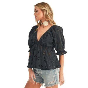 Aemi + Co Peplum Black Eyelet Cotton Blouse with Puff Sleeves‎ Womens L